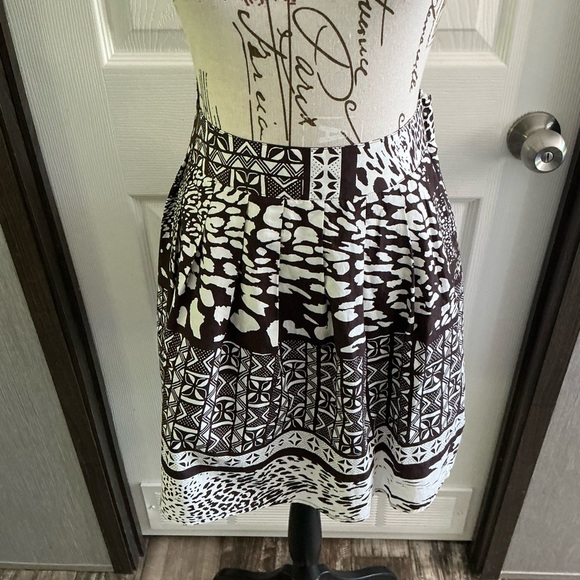 Wrapper Elegant Brown and White Skirt Size 7 - Picture 2 of 7
